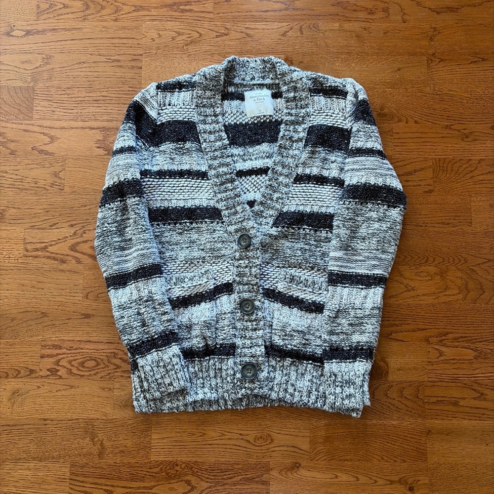 Abercrombie Cardigan Sweater Women Knit Boyfriend Pockets M Striped Black Gray V